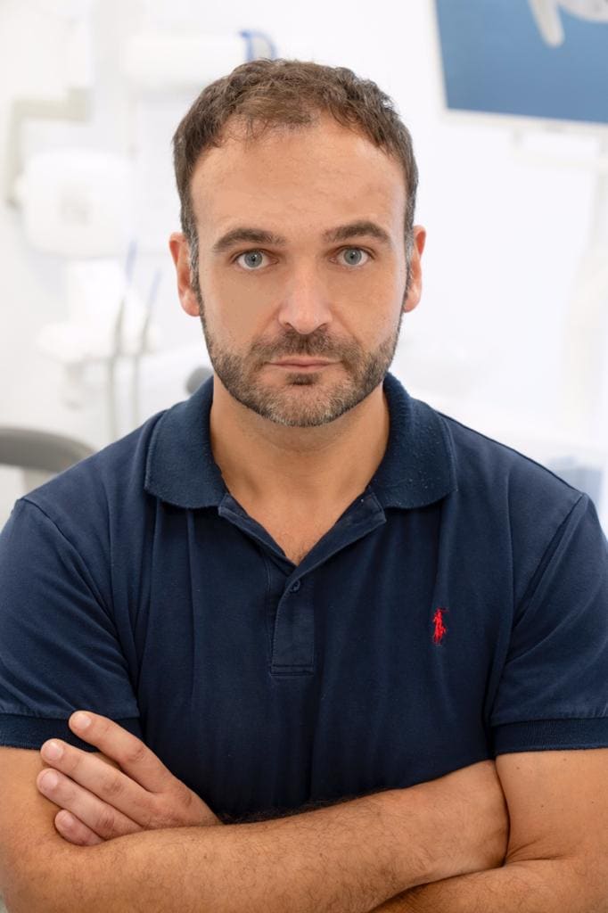 Il Dr. Niccolò Giachetti, odontoiatra